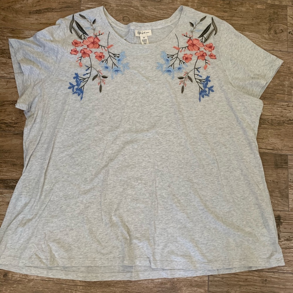 Style and Co T-shirt